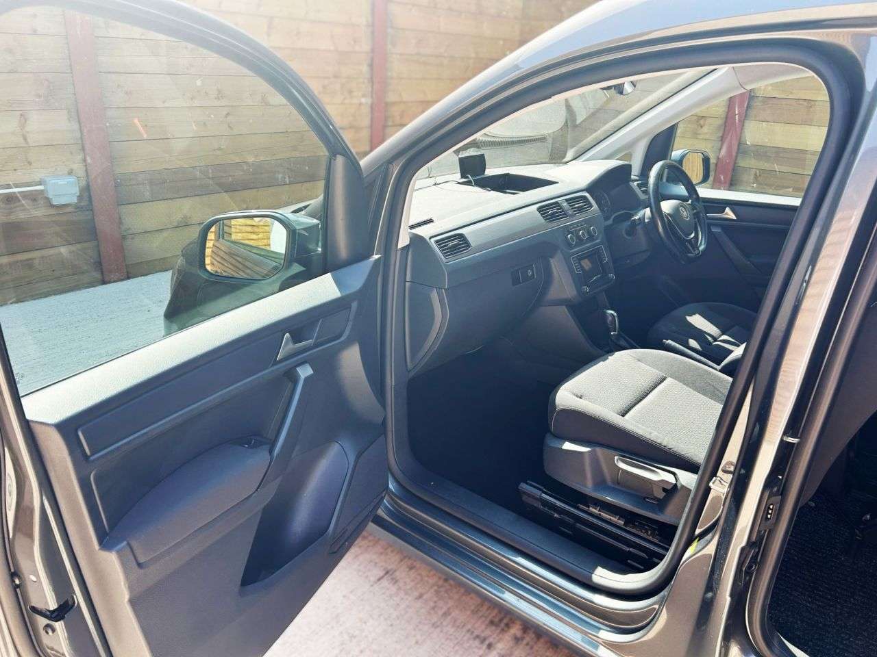 2017 VOLKSWAGEN CADDY MAXI LIFE 2017 VOLKSWAGEN CADDY MAXI LIFE