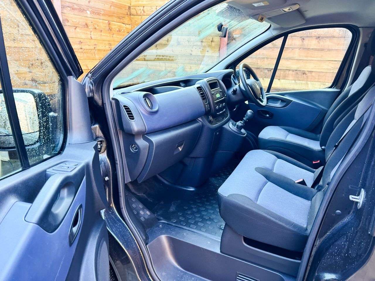 2017 VAUXHALL VIVARO 2017 VAUXHALL VIVARO