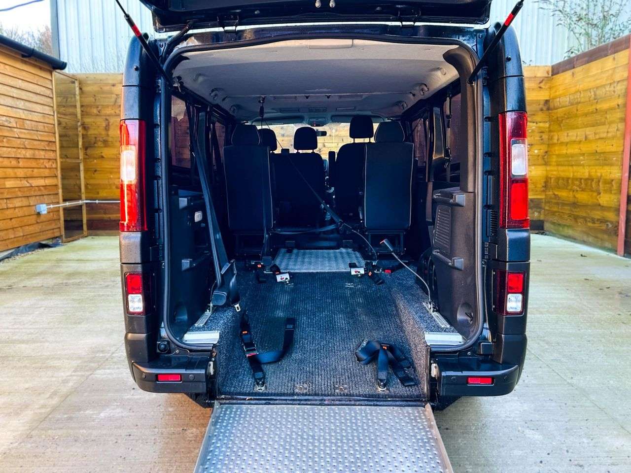 2017 VAUXHALL VIVARO 2017 VAUXHALL VIVARO
