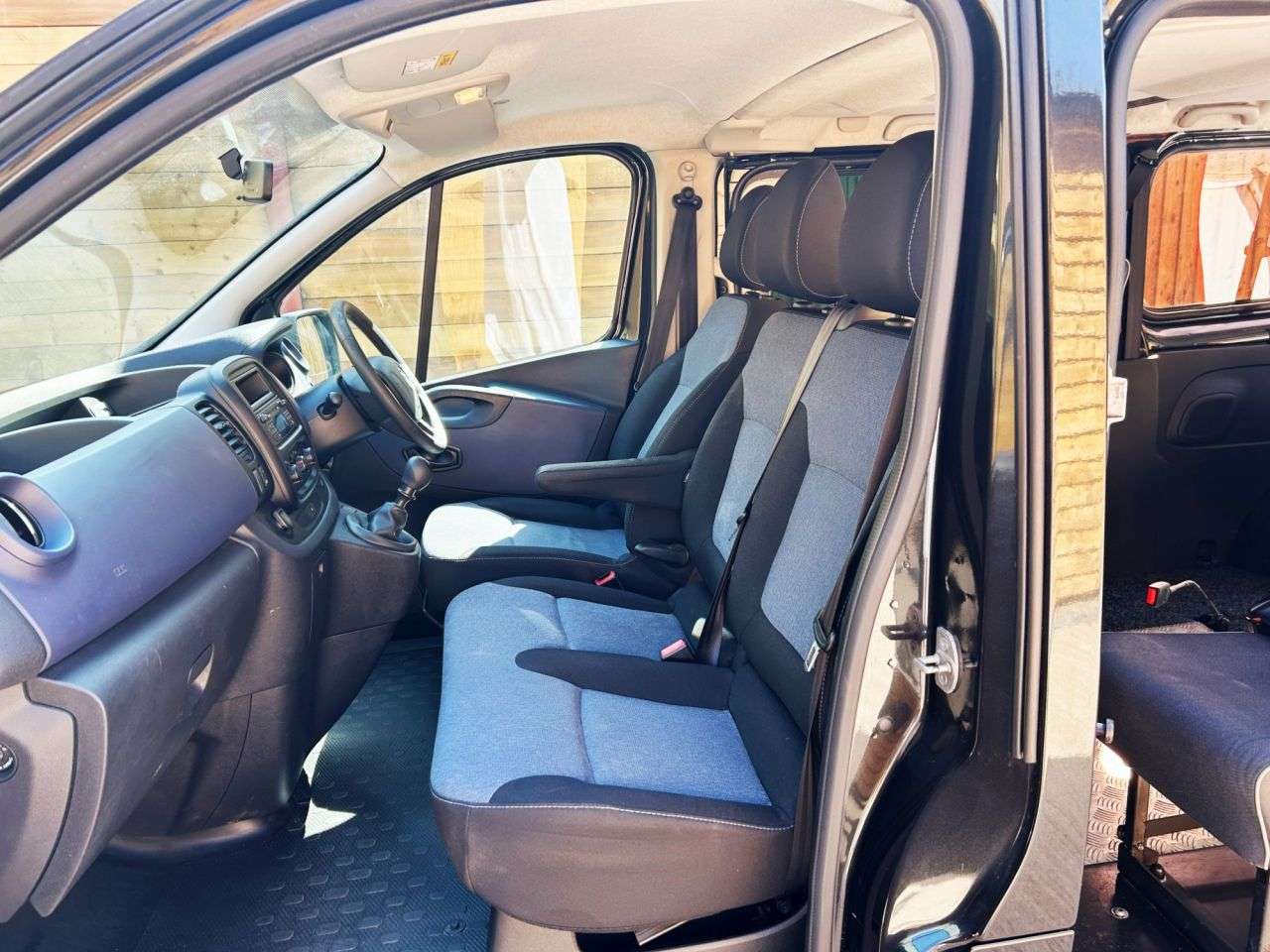 2017 VAUXHALL VIVARO 2017 VAUXHALL VIVARO