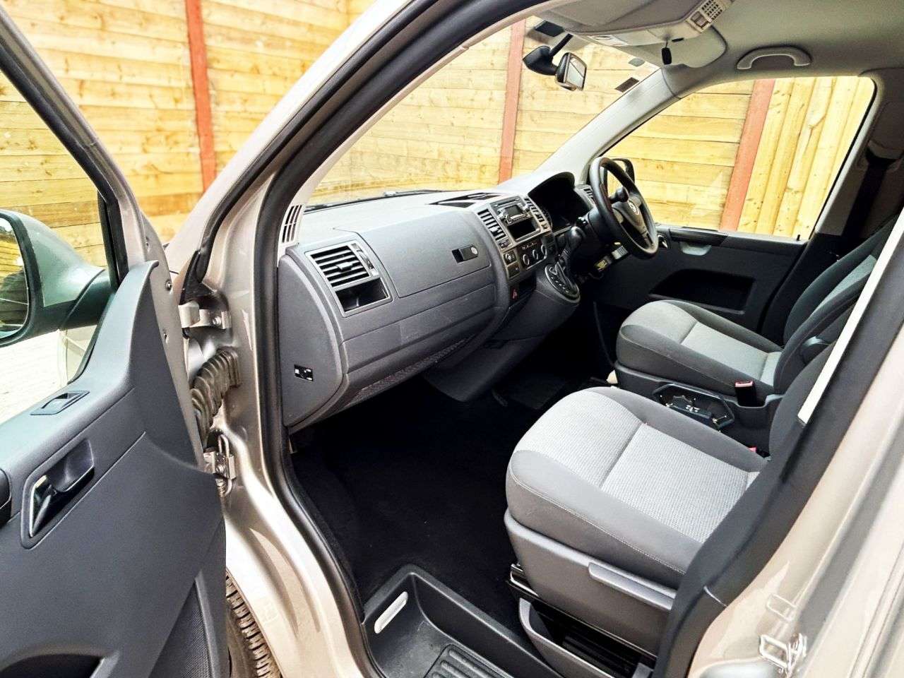 2015 VOLKSWAGEN TRANSPORTER 2015 VOLKSWAGEN TRANSPORTER