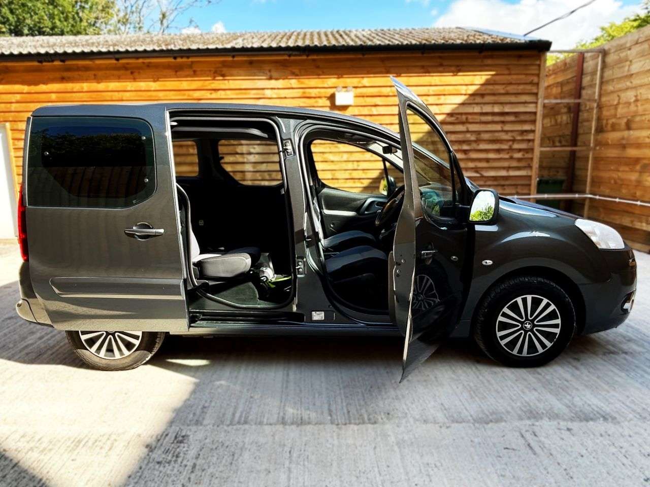 2014 PEUGEOT PARTNER TEPEE 2014 PEUGEOT PARTNER TEPEE