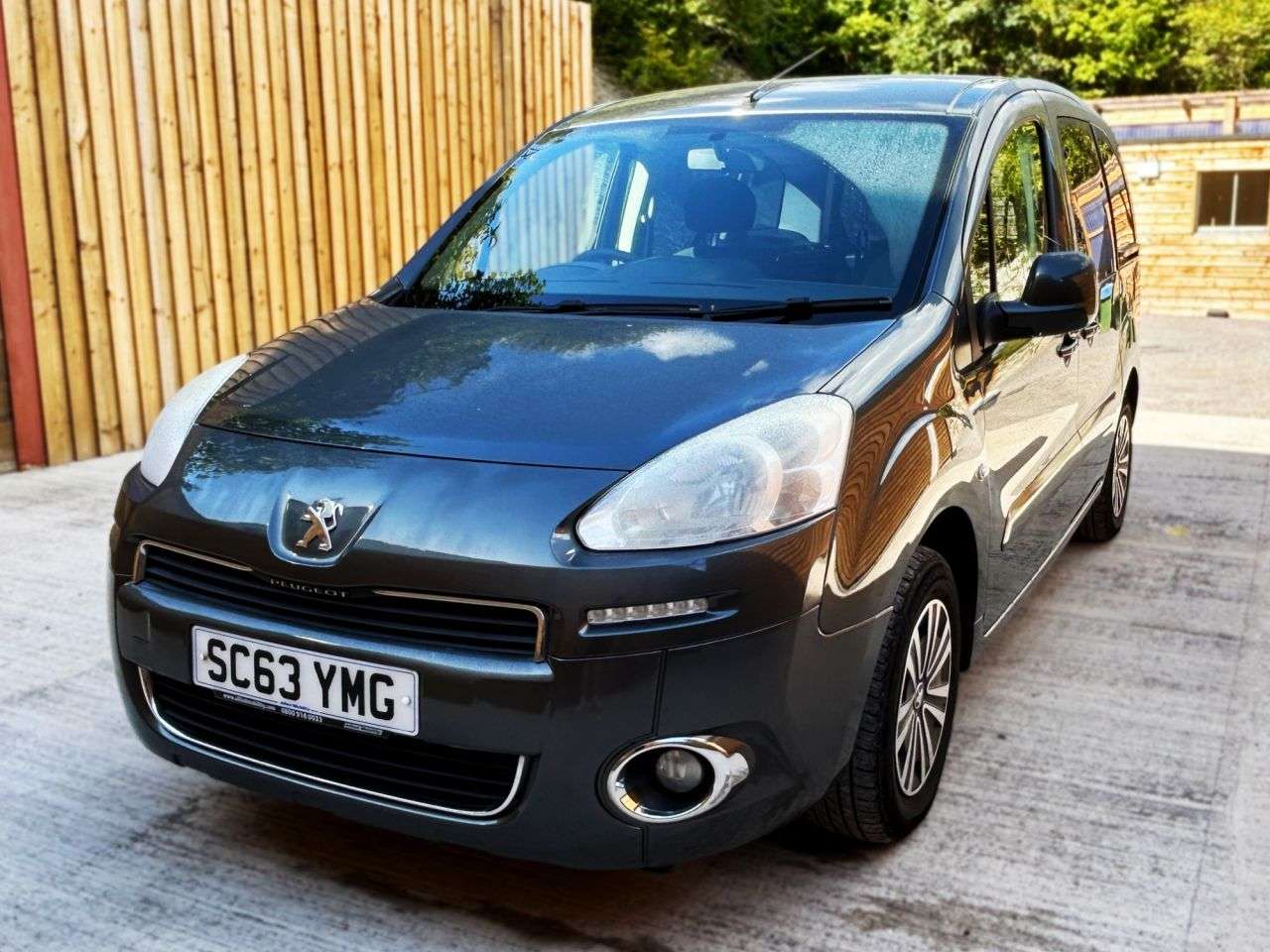 2014 PEUGEOT PARTNER TEPEE 2014 PEUGEOT PARTNER TEPEE