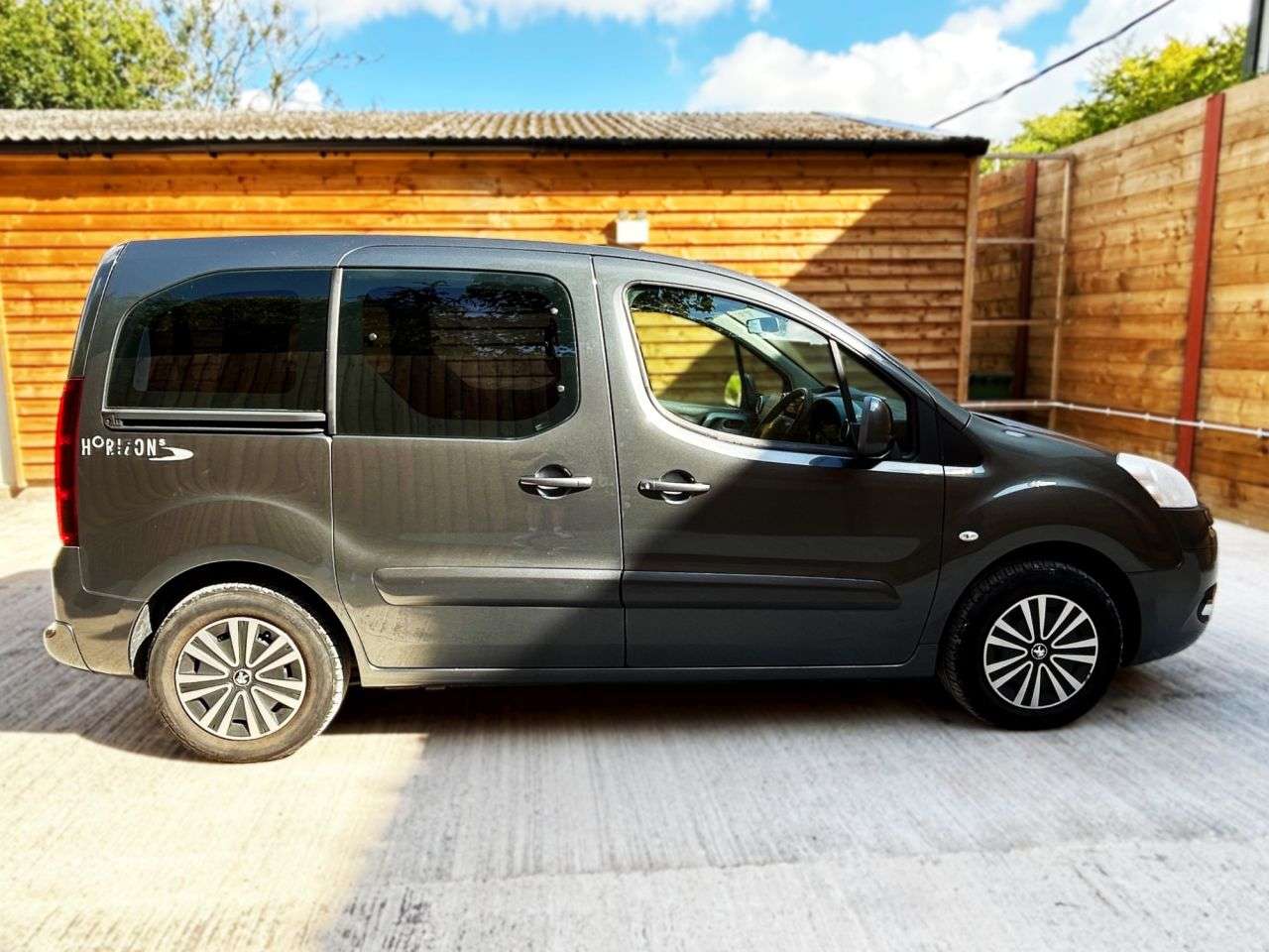 2014 PEUGEOT PARTNER TEPEE 2014 PEUGEOT PARTNER TEPEE
