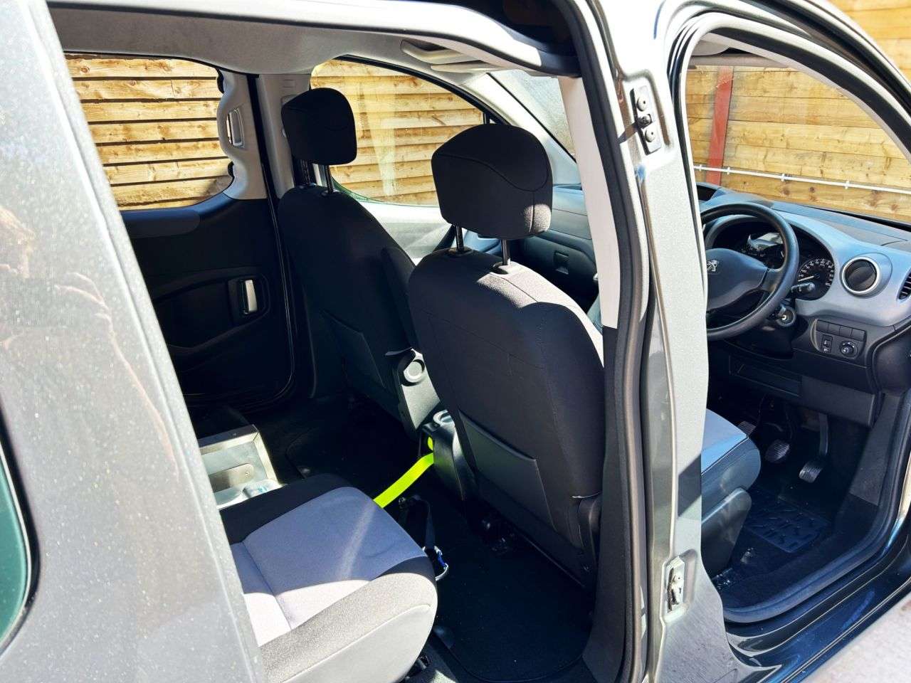 2014 PEUGEOT PARTNER TEPEE 2014 PEUGEOT PARTNER TEPEE