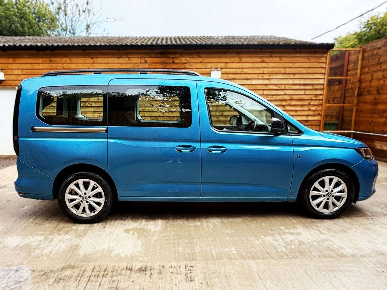 2021 VOLKSWAGEN CADDY MAXI LIFE 2021 VOLKSWAGEN CADDY MAXI LIFE