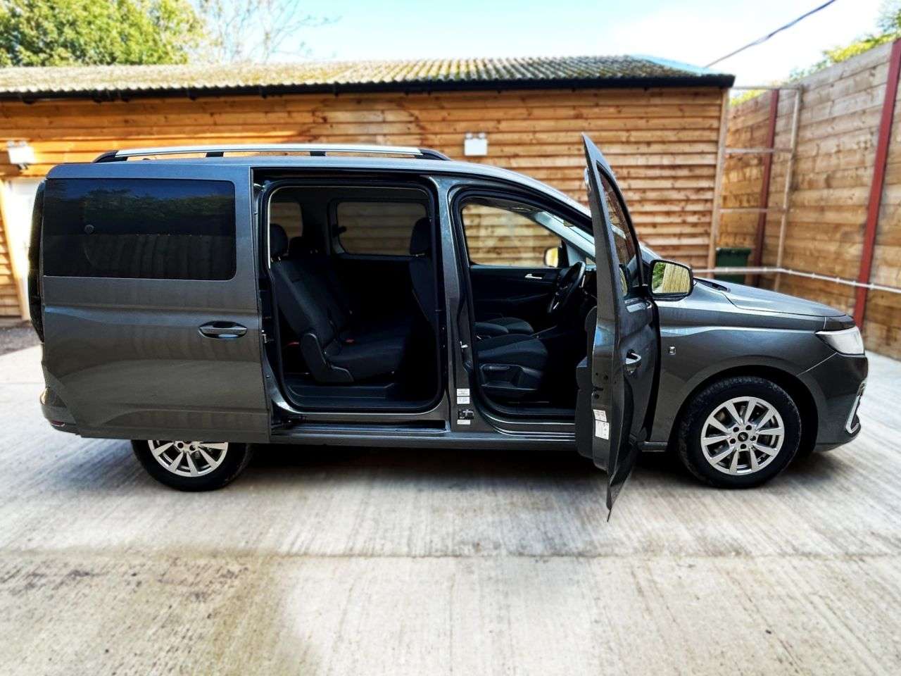 2024 FORD GRAND TOURNEO CONNECT 2024 FORD GRAND TOURNEO CONNECT