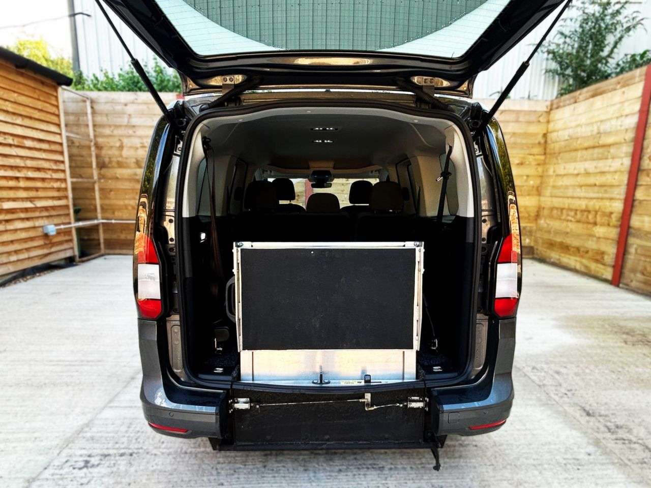 2024 FORD GRAND TOURNEO CONNECT 2024 FORD GRAND TOURNEO CONNECT