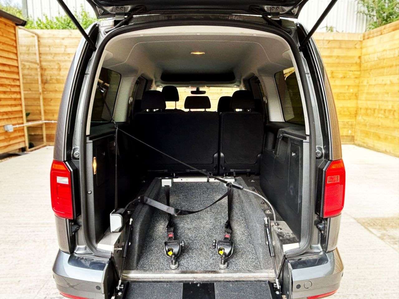 2021 VOLKSWAGEN CADDY MAXI LIFE 2021 VOLKSWAGEN CADDY MAXI LIFE