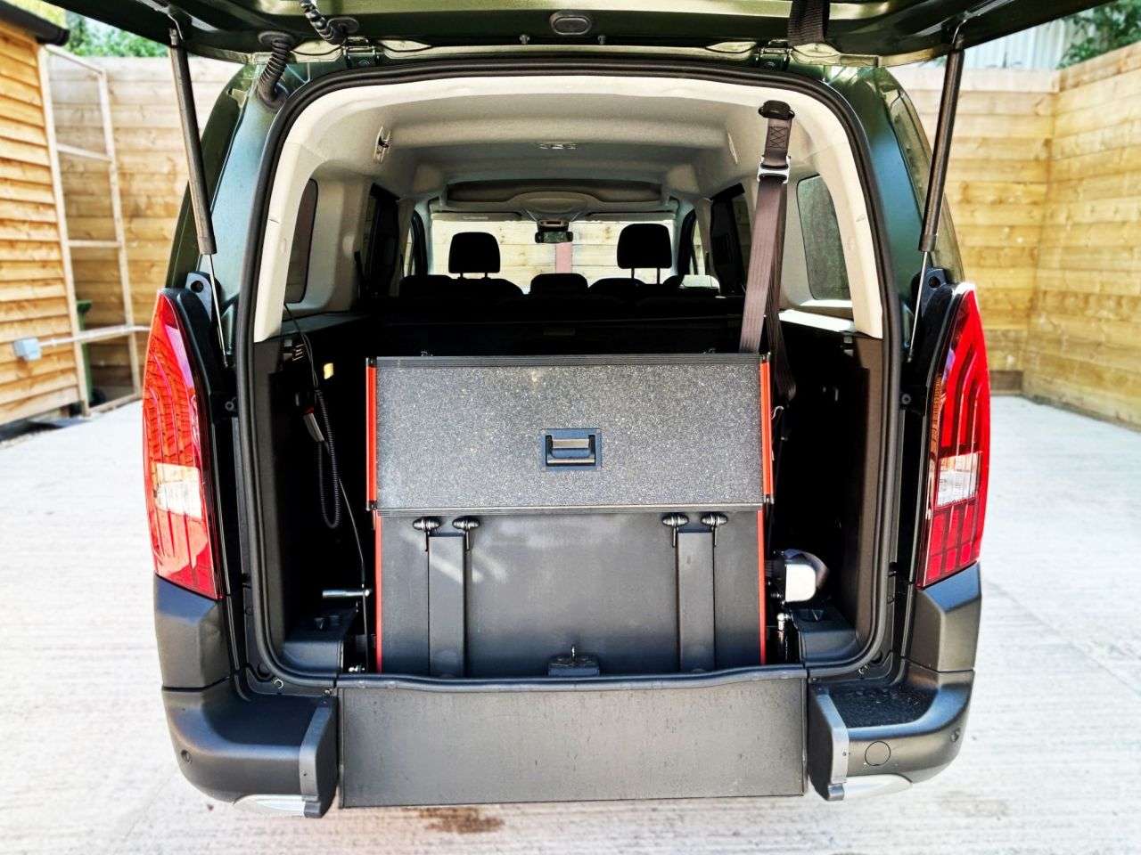 2024 PEUGEOT RIFTER 2024 PEUGEOT RIFTER