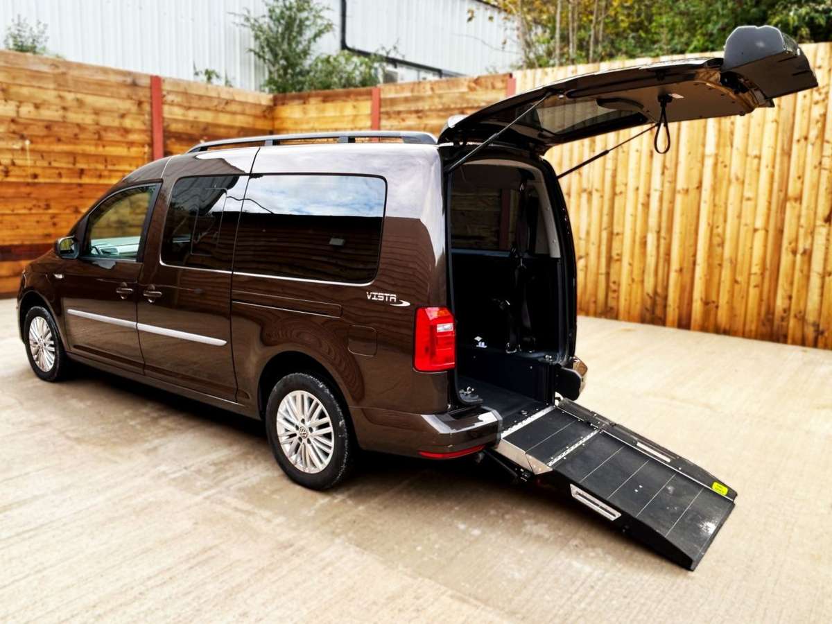 Check out this Volkswagen Caddy Maxi Life 2018 Diesel Automatic