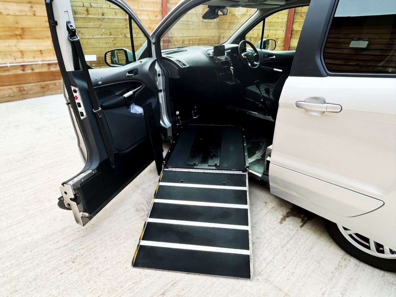 2021 FORD TOURNEO CONNECT 2021 FORD TOURNEO CONNECT