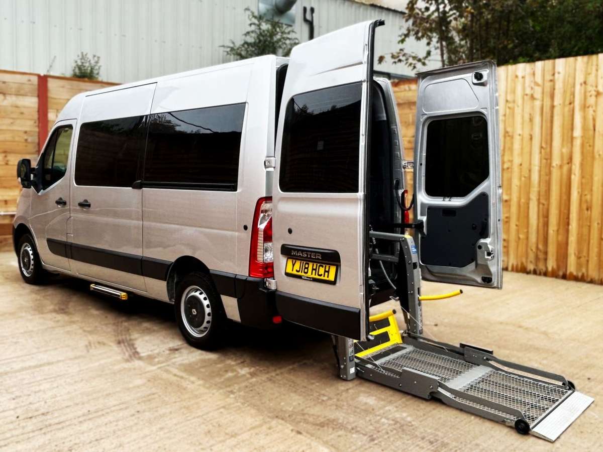 Check out this Renault Master 2018 Diesel Manual