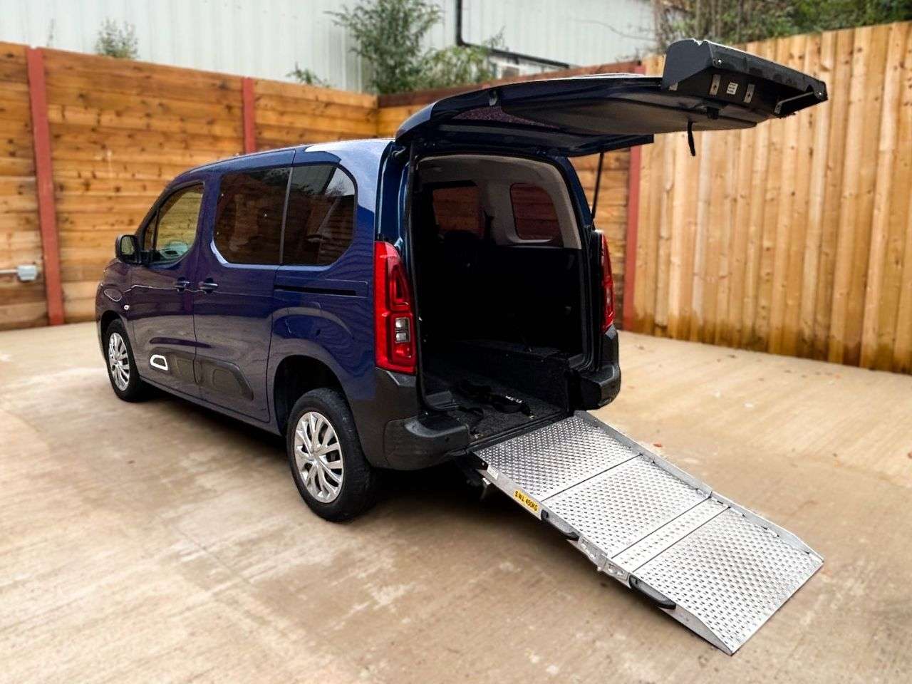 A 2020 CITROEN BERLINGO 3 Seat Auto Wheelchair Accessible Disabled Access Vehicle WAV A 2020 CITROEN BERLINGO 3 Seat Auto Wheelchair Accessible Disabled Access Vehicle WAV