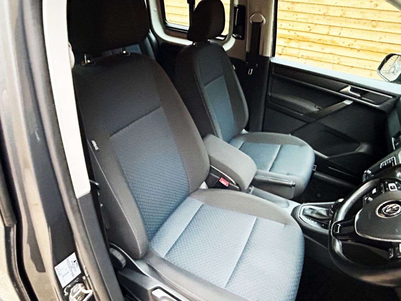 2017 VOLKSWAGEN CADDY MAXI LIFE 2017 VOLKSWAGEN CADDY MAXI LIFE