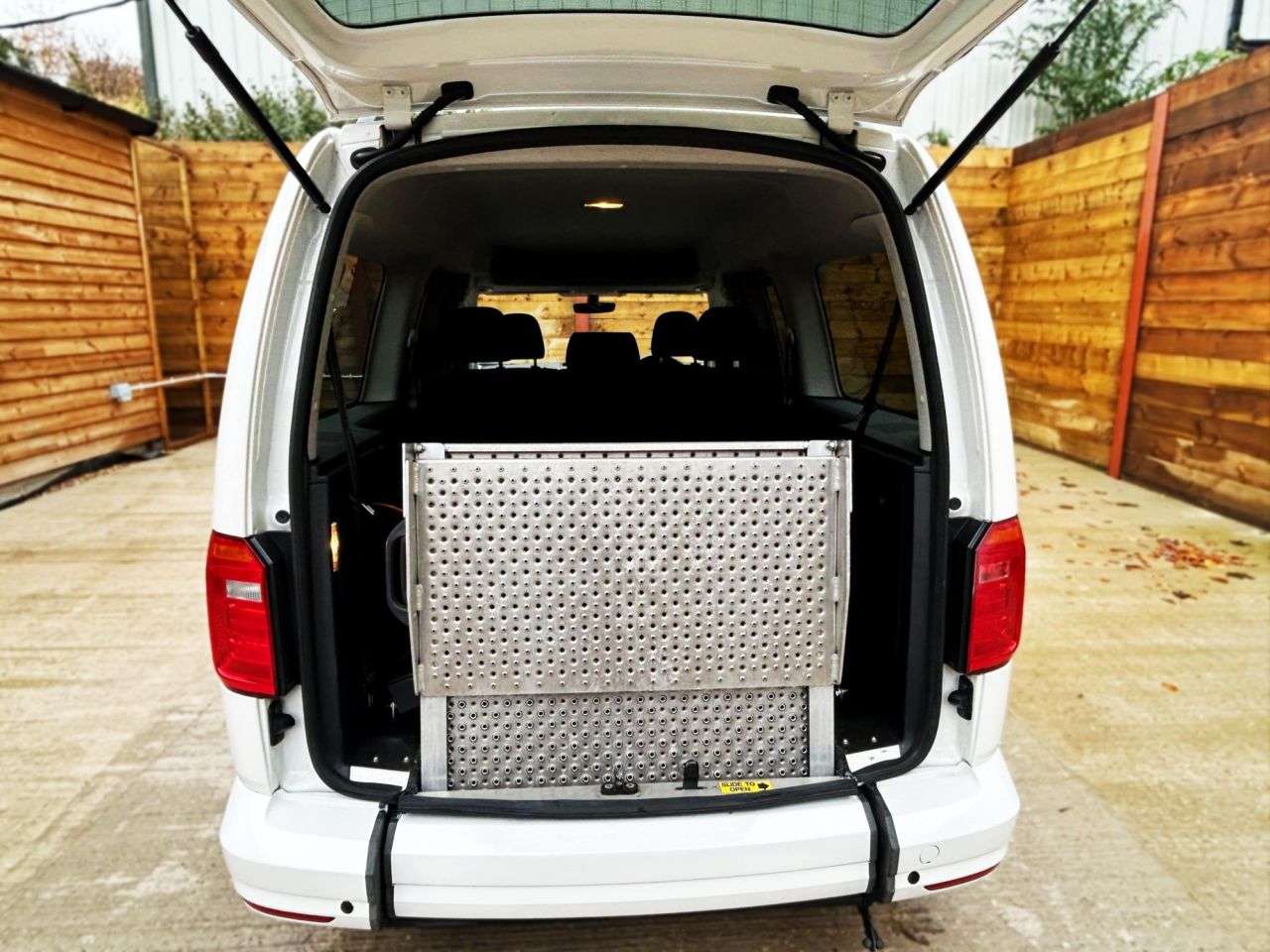 2019 VOLKSWAGEN CADDY MAXI LIFE 2019 VOLKSWAGEN CADDY MAXI LIFE