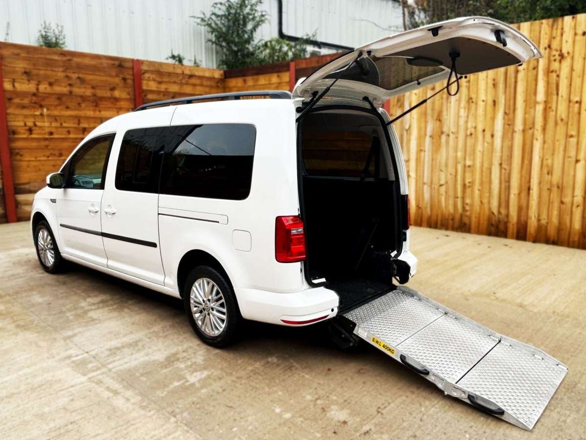 Check out this Volkswagen Caddy Maxi Life 2019 Diesel Automatic