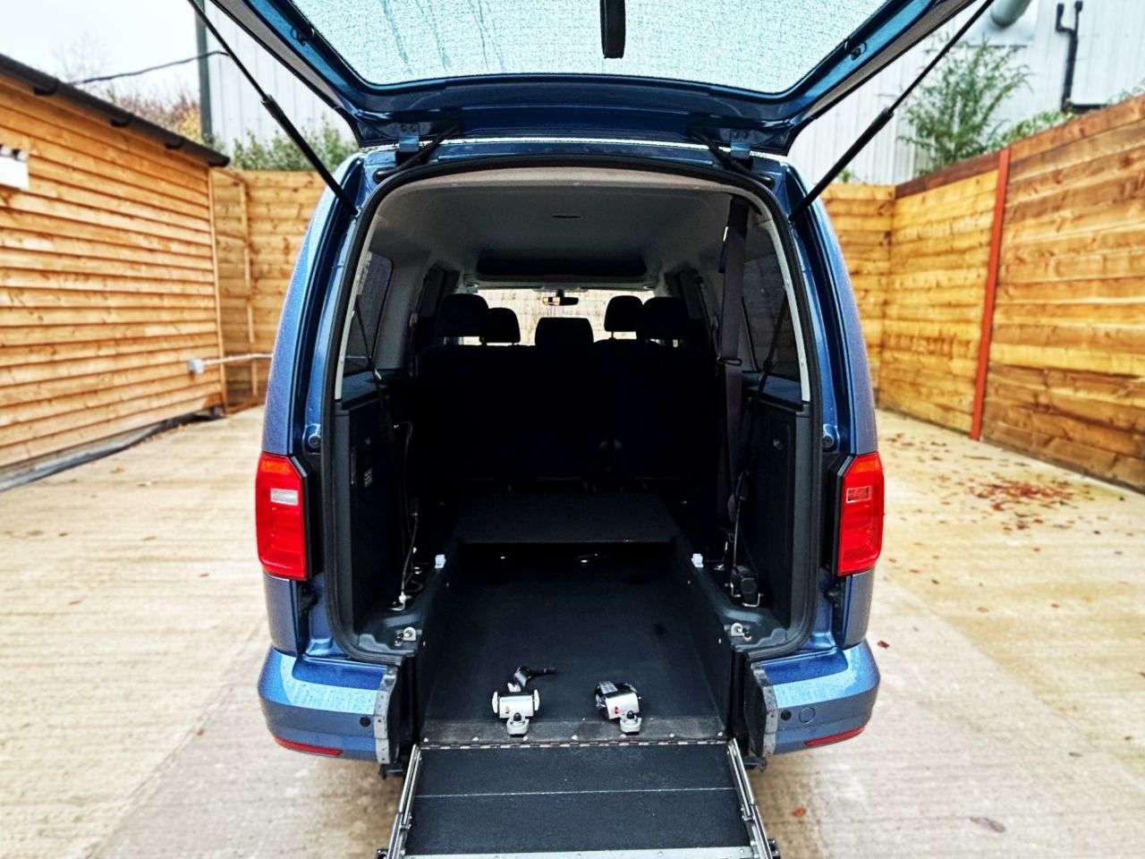 2020 VOLKSWAGEN CADDY MAXI LIFE 2020 VOLKSWAGEN CADDY MAXI LIFE