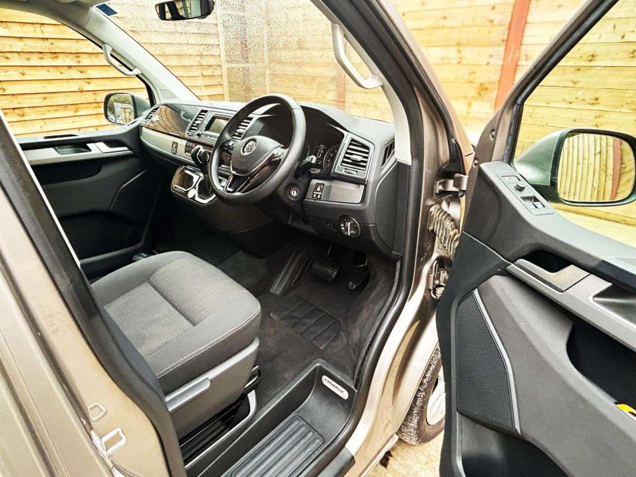 2018 VOLKSWAGEN CARAVELLE 2018 VOLKSWAGEN CARAVELLE