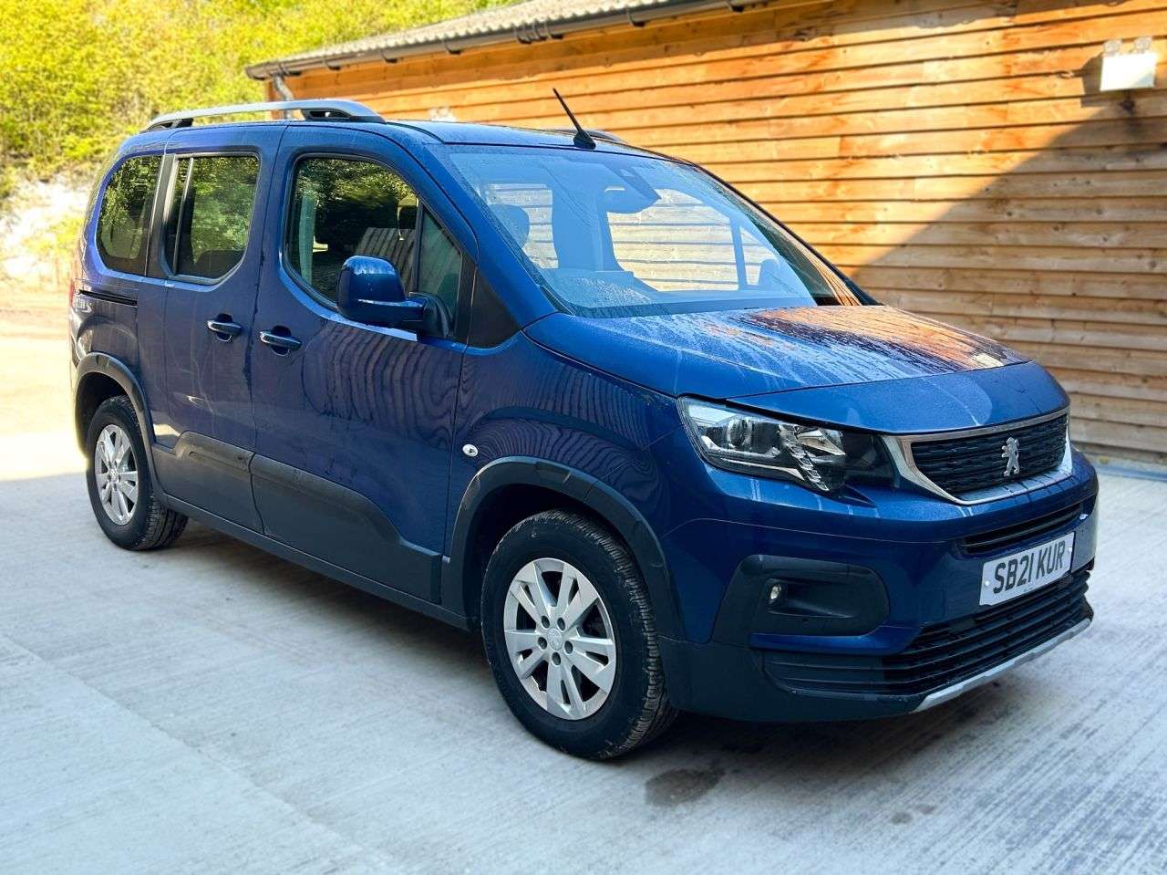 A 2021 PEUGEOT RIFTER 3 Seat Petrol Auto Wheelchair Accessible Disabled Access Vehicle WAV A 2021 PEUGEOT RIFTER 3 Seat Petrol Auto Wheelchair Accessible Disabled Access Vehicle WAV