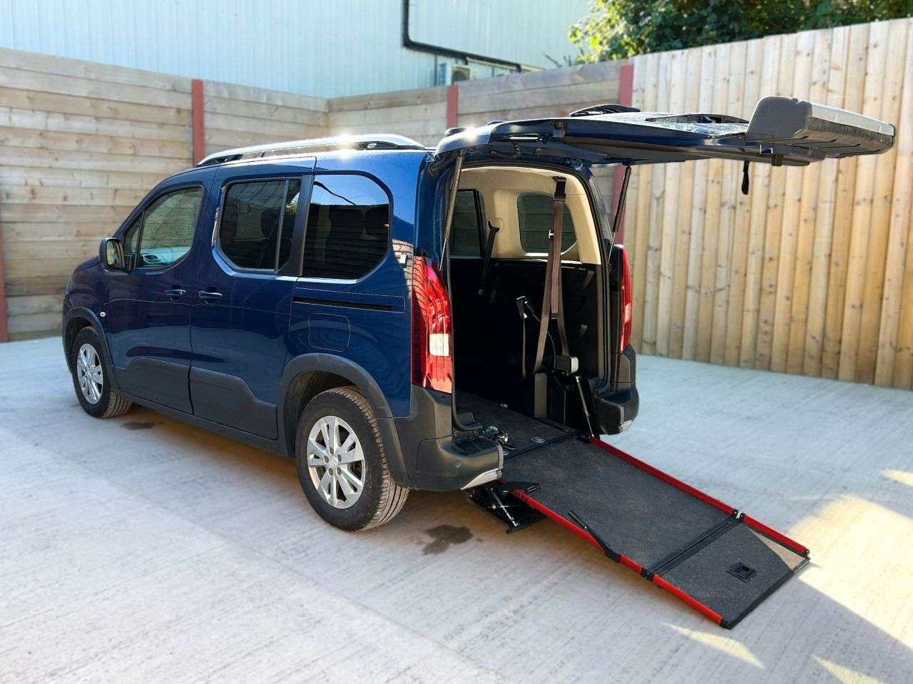 A 2021 PEUGEOT RIFTER 3 Seat Petrol Auto Wheelchair Accessible Disabled Access Vehicle WAV A 2021 PEUGEOT RIFTER 3 Seat Petrol Auto Wheelchair Accessible Disabled Access Vehicle WAV