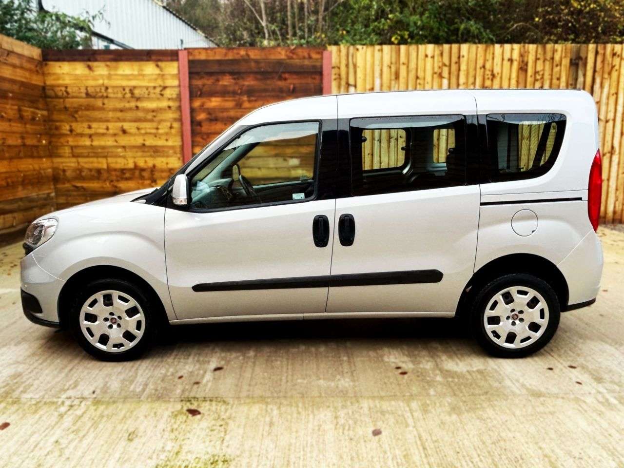 2017 FIAT DOBLO 2017 FIAT DOBLO