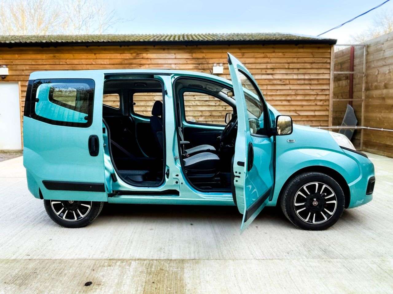 2017 FIAT QUBO 2017 FIAT QUBO