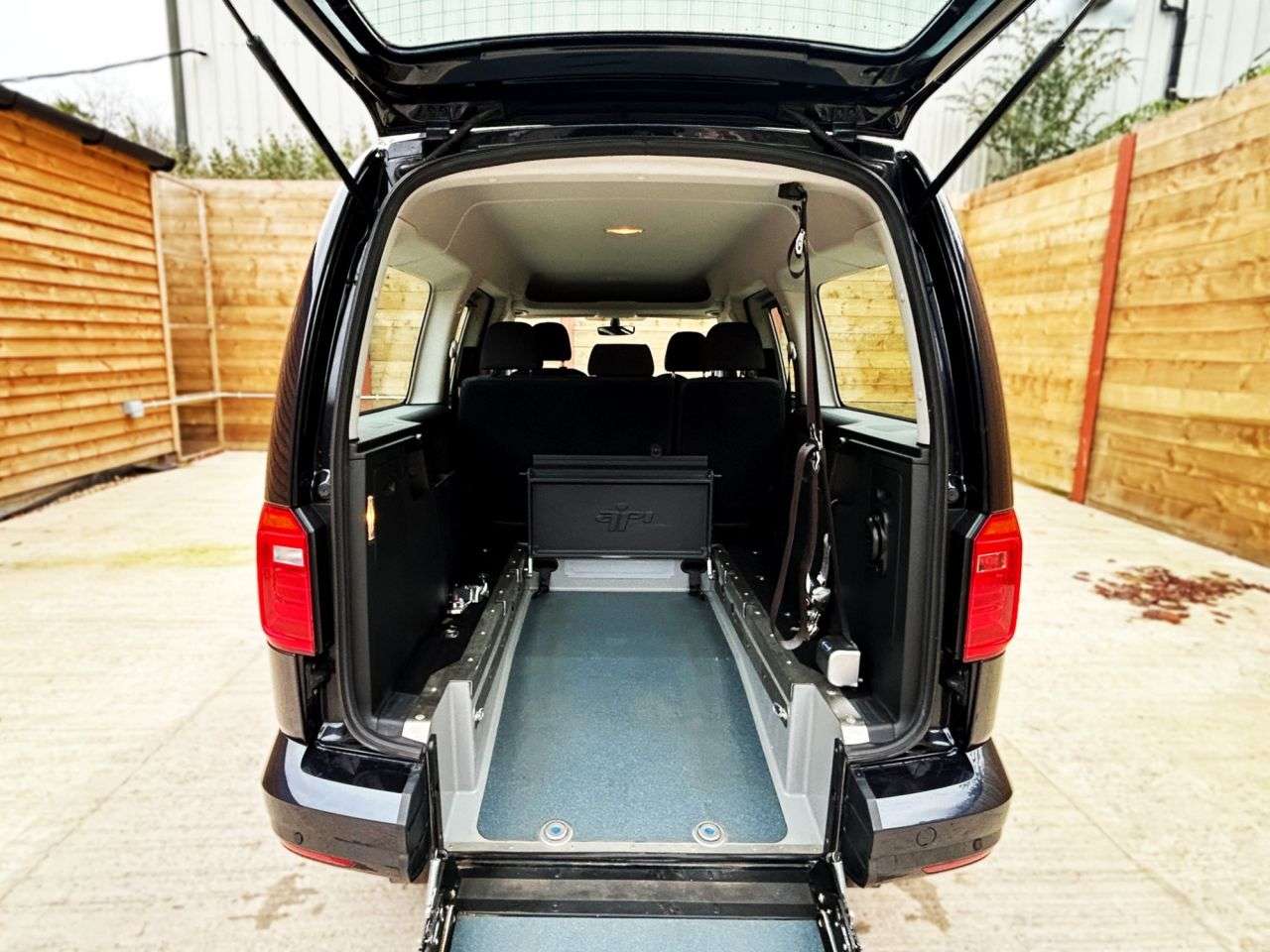 2020 VOLKSWAGEN CADDY MAXI LIFE 2020 VOLKSWAGEN CADDY MAXI LIFE