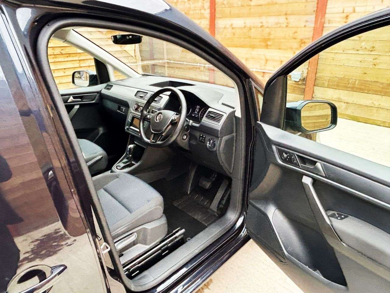 2020 VOLKSWAGEN CADDY MAXI LIFE 2020 VOLKSWAGEN CADDY MAXI LIFE