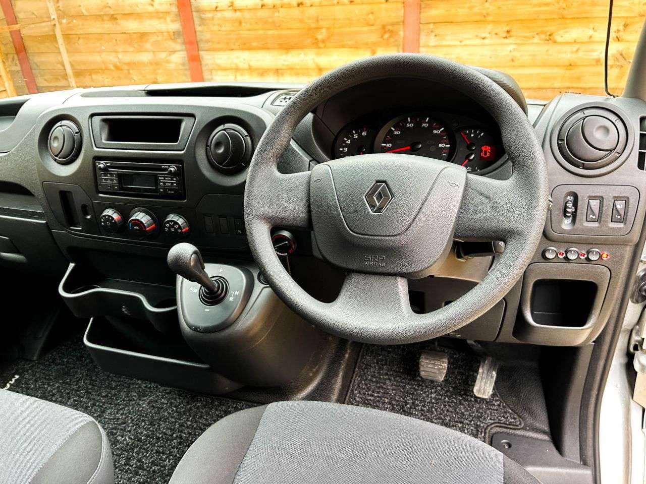 A 2018 RENAULT MASTER MWB MR 6 Seat Auto Wheelchair Accessible Disabled Access Vehicle WAV A 2018 RENAULT MASTER MWB MR 6 Seat Auto Wheelchair Accessible Disabled Access Vehicle WAV