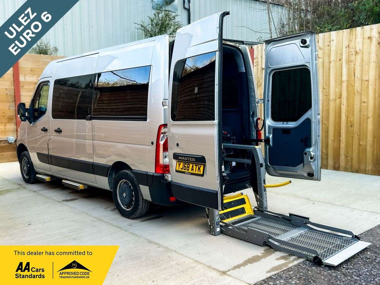 A 2018 RENAULT MASTER MWB MR 6 Seat Auto Wheelchair Accessible Disabled Access Vehicle WAV A 2018 RENAULT MASTER MWB MR 6 Seat Auto Wheelchair Accessible Disabled Access Vehicle WAV