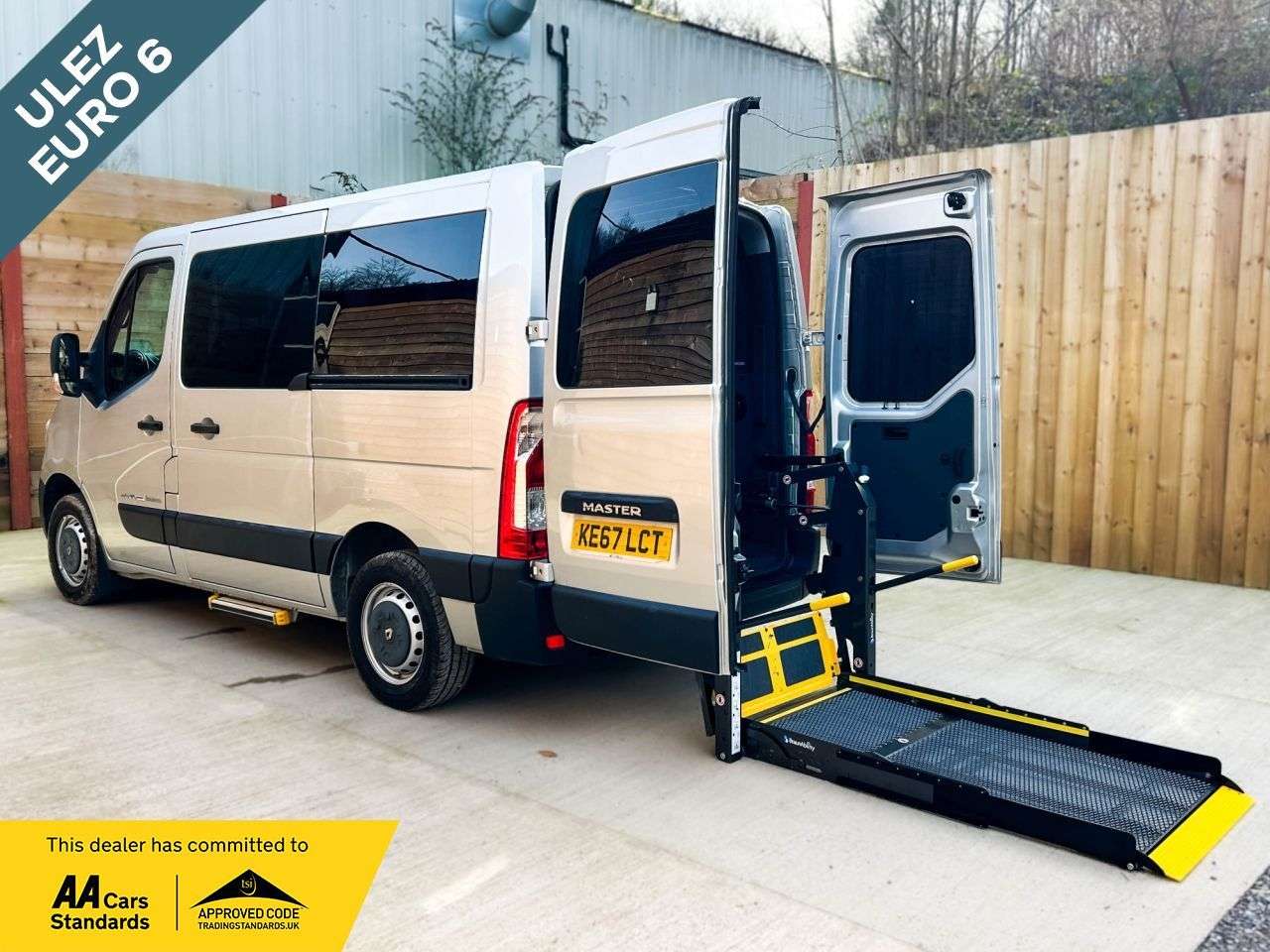 A 2017 RENAULT MASTER 5 Seat Auto Wheelchair Accessible Disabled Access Vehicle WAV A 2017 RENAULT MASTER 5 Seat Auto Wheelchair Accessible Disabled Access Vehicle WAV