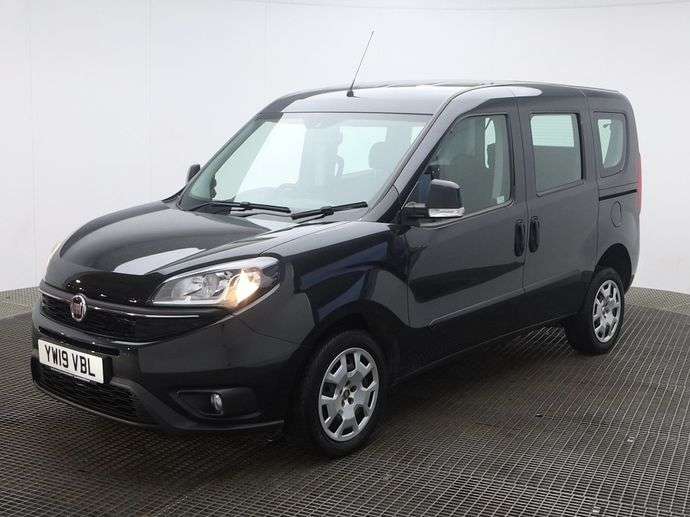 Check out this Fiat Doblo 2019 Petrol Manual