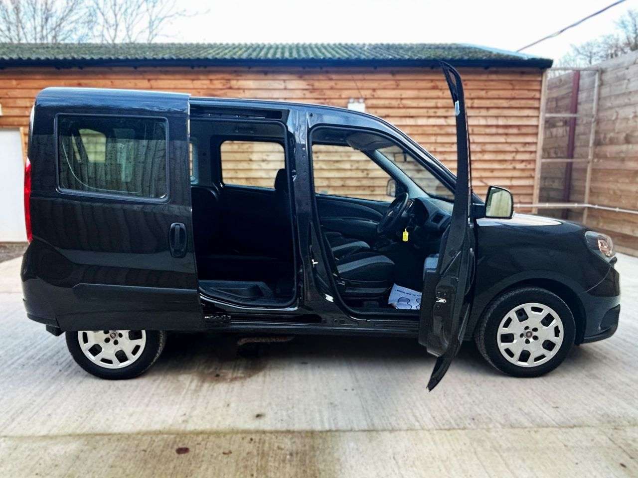 2019 FIAT DOBLO 2019 FIAT DOBLO