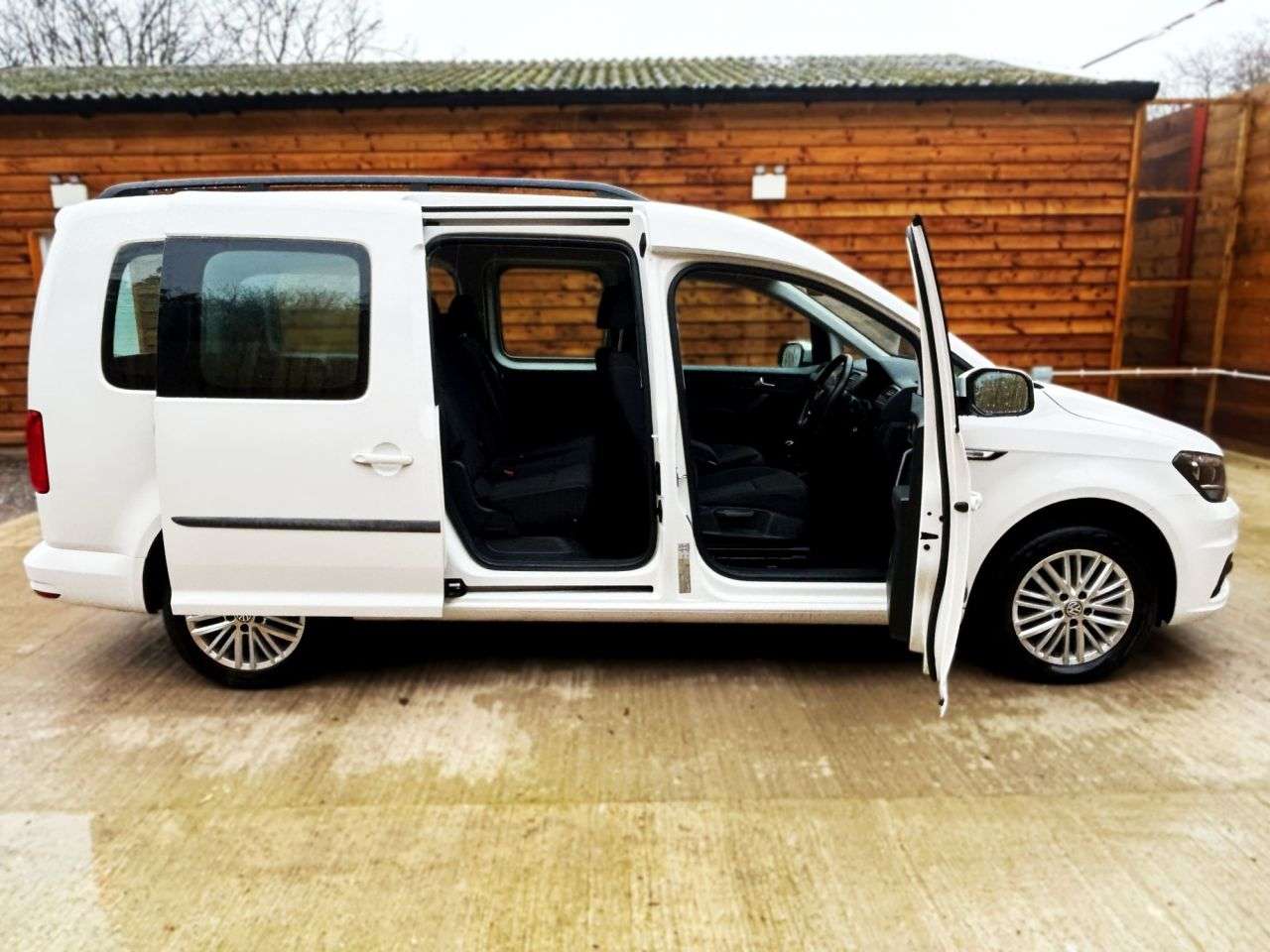 2018 VOLKSWAGEN CADDY MAXI LIFE 2018 VOLKSWAGEN CADDY MAXI LIFE