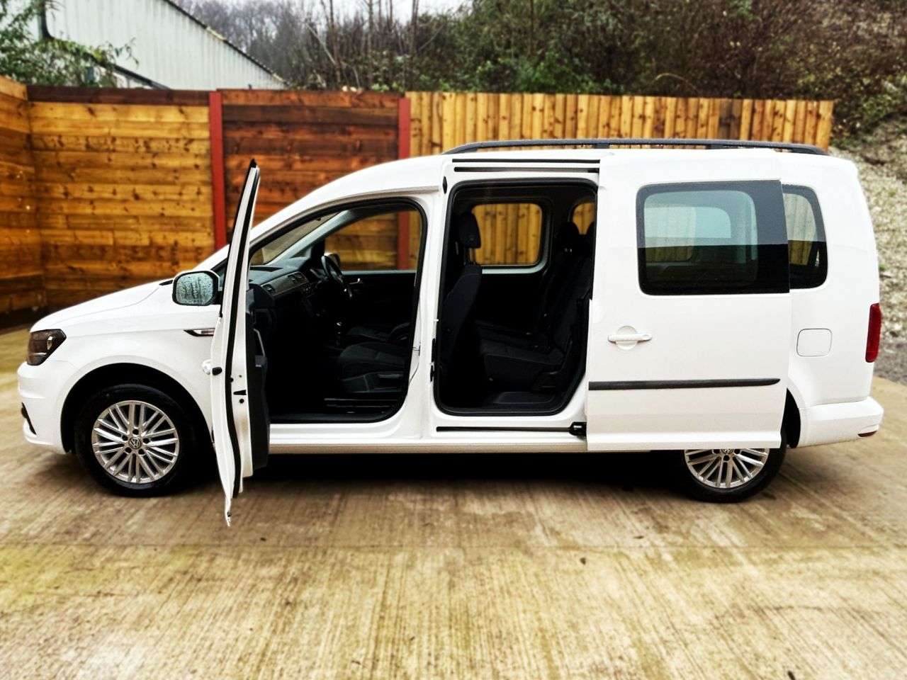 2018 VOLKSWAGEN CADDY MAXI LIFE 2018 VOLKSWAGEN CADDY MAXI LIFE