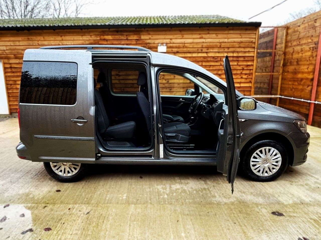 2020 VOLKSWAGEN CADDY LIFE 2020 VOLKSWAGEN CADDY LIFE
