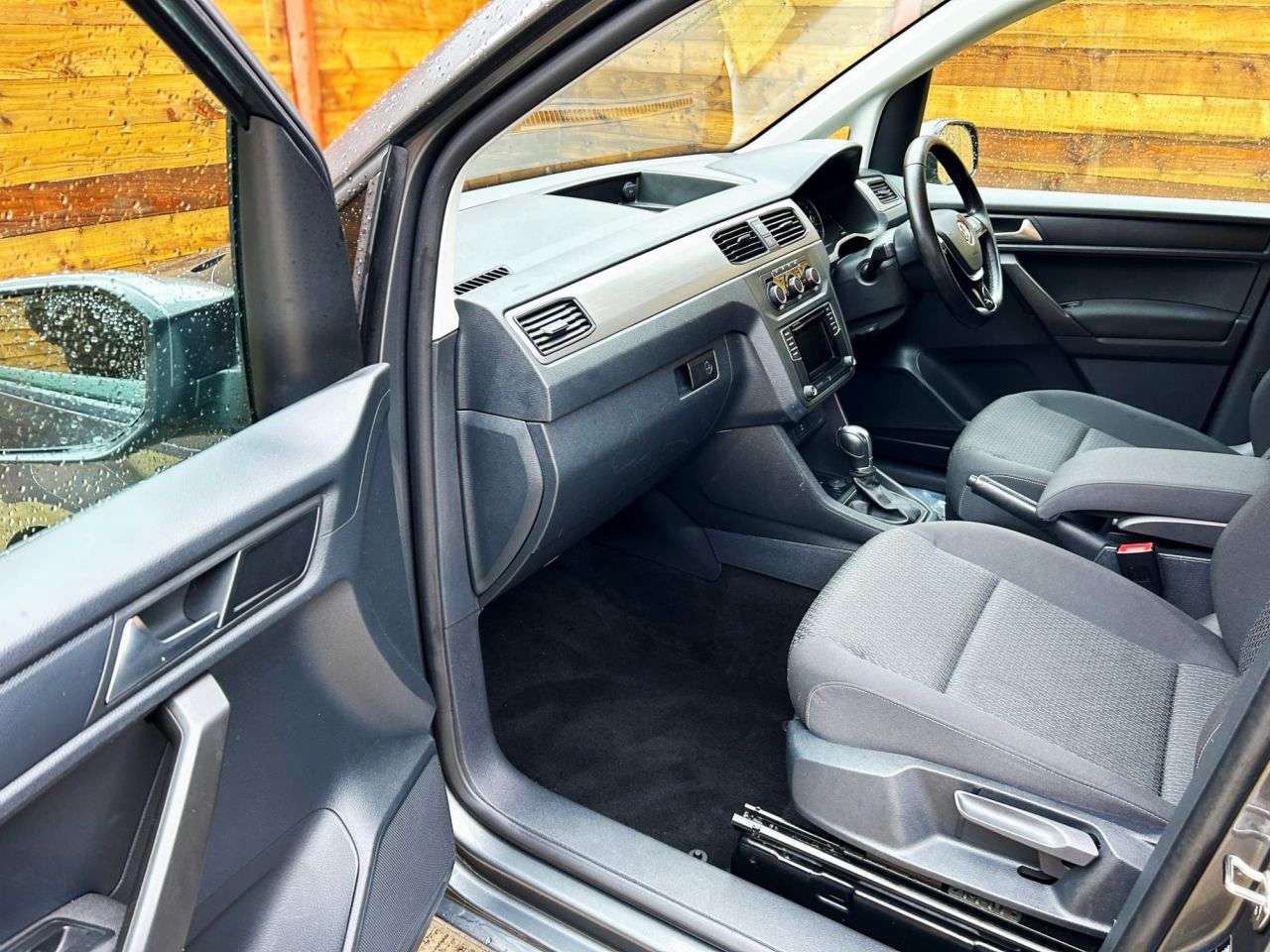 2020 VOLKSWAGEN CADDY LIFE 2020 VOLKSWAGEN CADDY LIFE