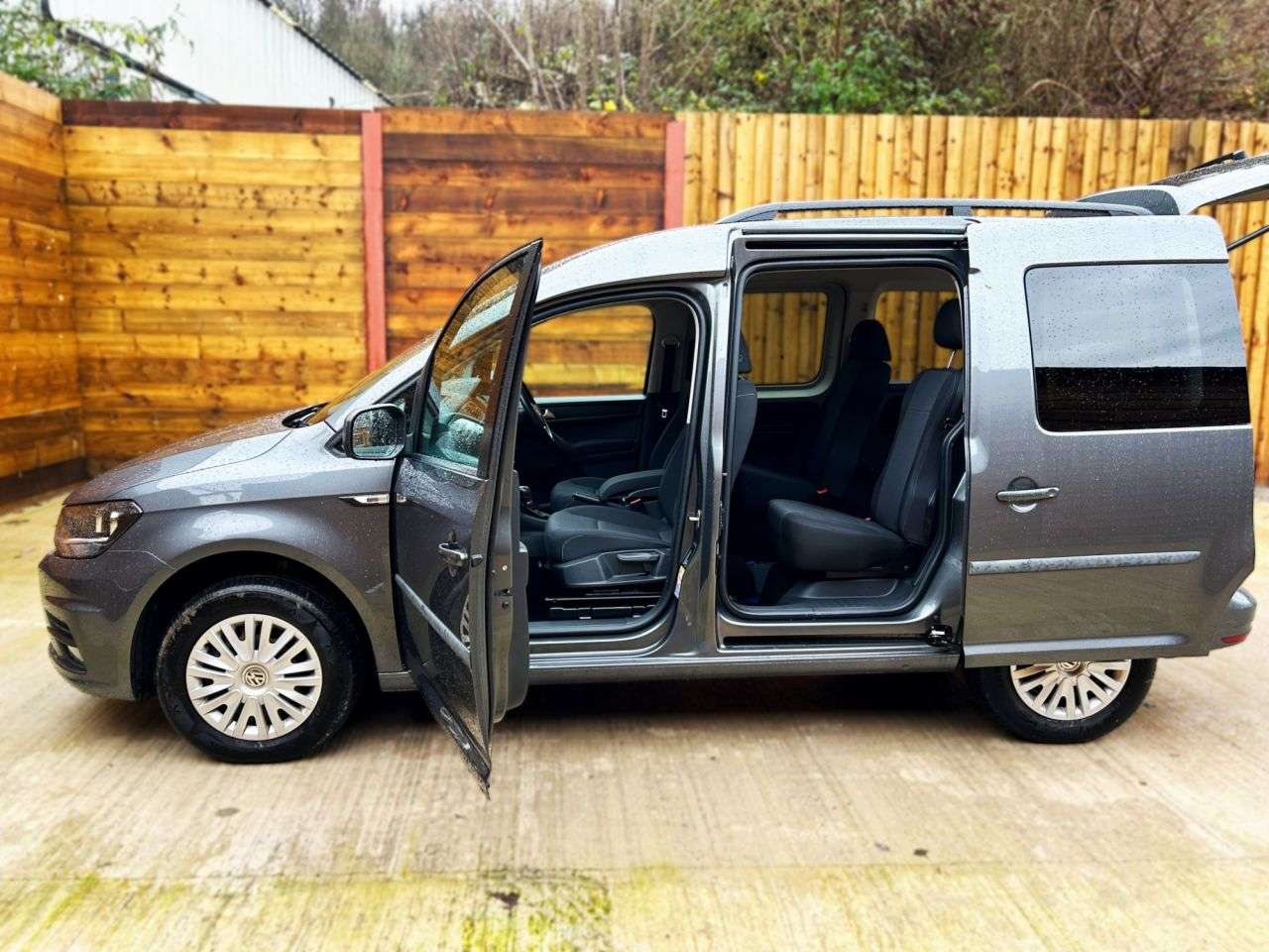 2020 VOLKSWAGEN CADDY LIFE 2020 VOLKSWAGEN CADDY LIFE