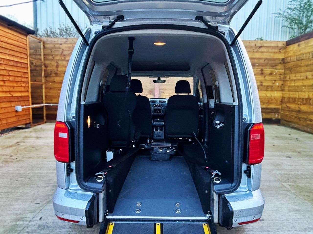 2020 VOLKSWAGEN CADDY LIFE 2020 VOLKSWAGEN CADDY LIFE