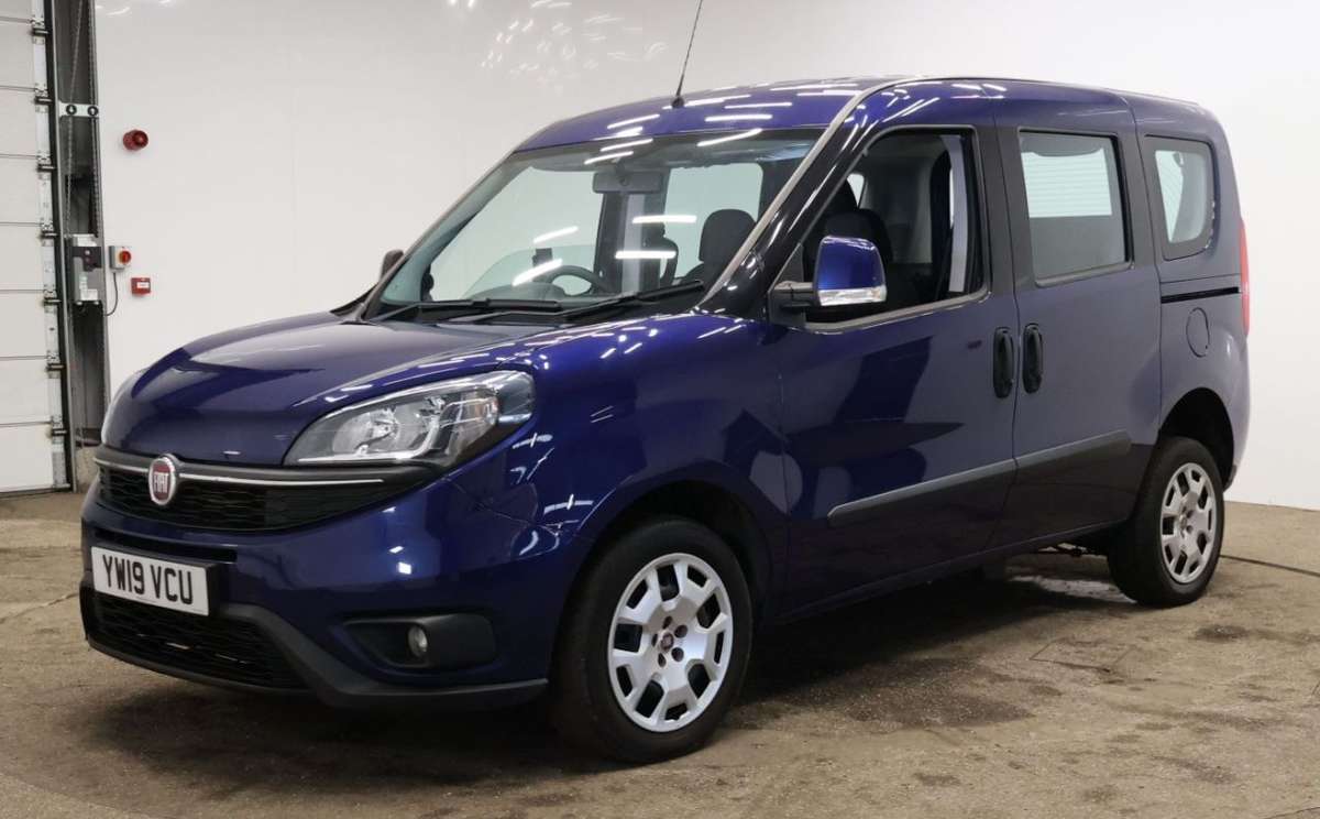 Check out this Fiat Doblo 2019 Petrol Manual
