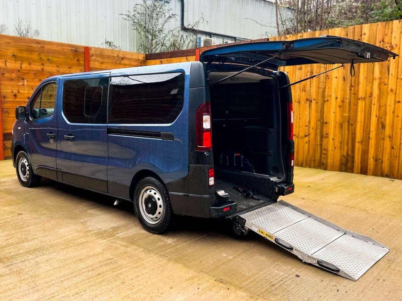 A 2018 VAUXHALL VIVARO L2 LWB 5 Seat Twin Wheelchair Accessible Disabled Access Vehicle WAV A 2018 VAUXHALL VIVARO L2 LWB 5 Seat Twin Wheelchair Accessible Disabled Access Vehicle WAV