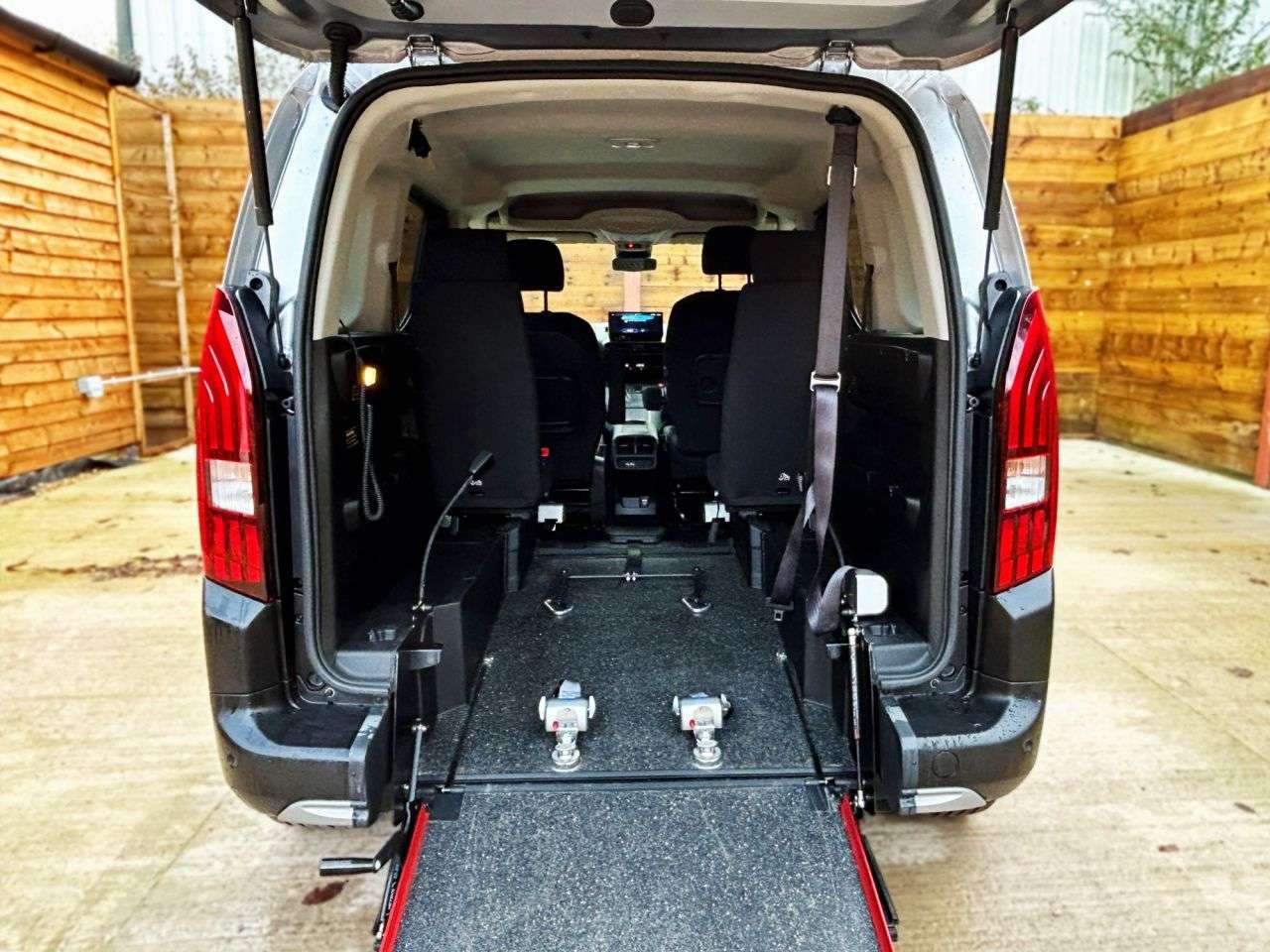 2025 PEUGEOT RIFTER 2025 PEUGEOT RIFTER