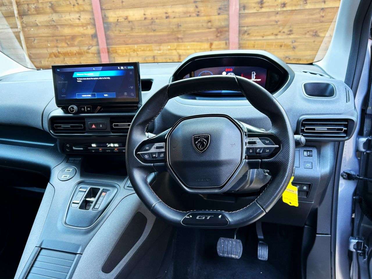 A 2025 PEUGEOT RIFTER 4 Seat Auto Wheelchair Accessible Disabled Access Vehicle WAV A 2025 PEUGEOT RIFTER 4 Seat Auto Wheelchair Accessible Disabled Access Vehicle WAV