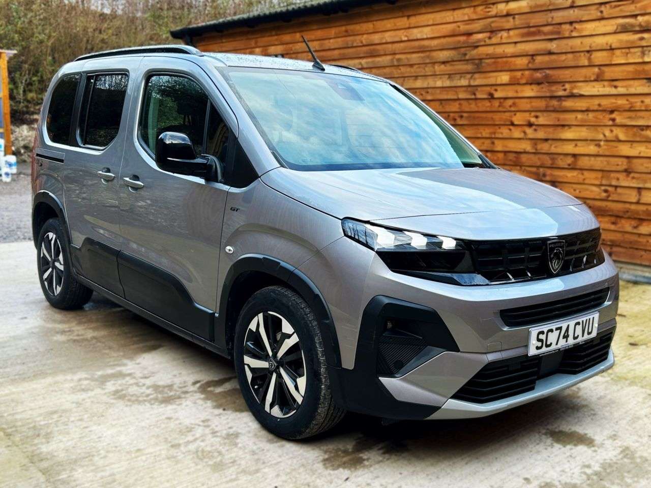 A 2025 PEUGEOT RIFTER 4 Seat Auto Wheelchair Accessible Disabled Access Vehicle WAV A 2025 PEUGEOT RIFTER 4 Seat Auto Wheelchair Accessible Disabled Access Vehicle WAV