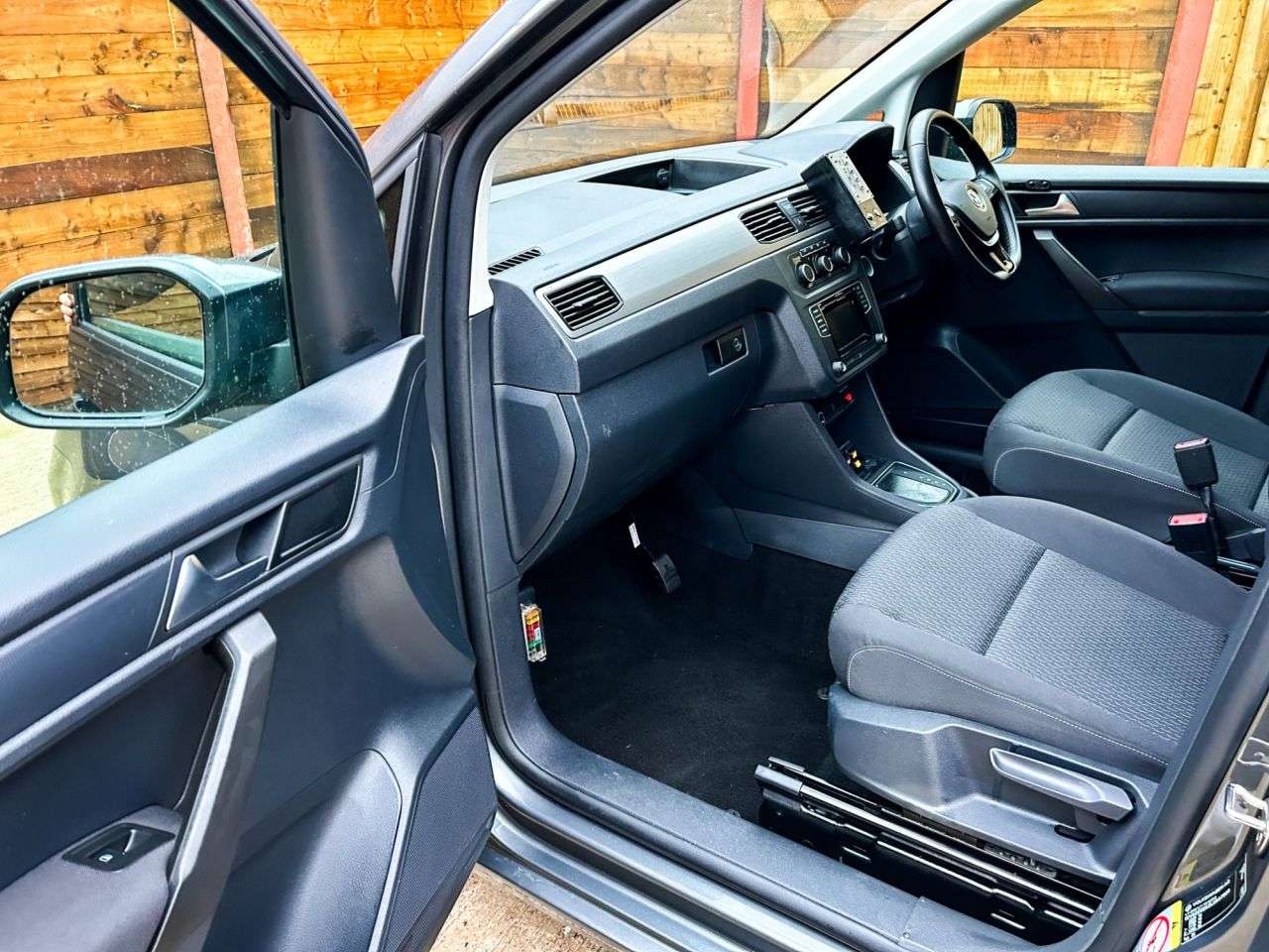 2020 VOLKSWAGEN CADDY LIFE 2020 VOLKSWAGEN CADDY LIFE