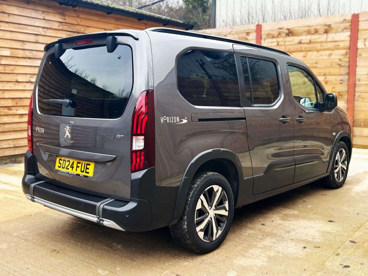 2024 PEUGEOT RIFTER 2024 PEUGEOT RIFTER