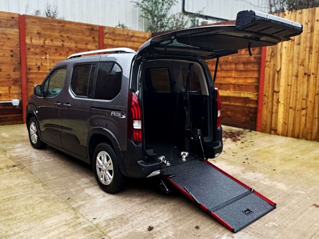 A 2020 PEUGEOT RIFTER 3 Seat Auto Wheelchair Accessible Disabled Access Vehicle WAV A 2020 PEUGEOT RIFTER 3 Seat Auto Wheelchair Accessible Disabled Access Vehicle WAV