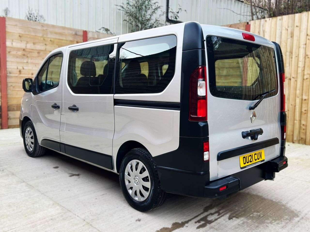 2021 RENAULT TRAFIC 2021 RENAULT TRAFIC