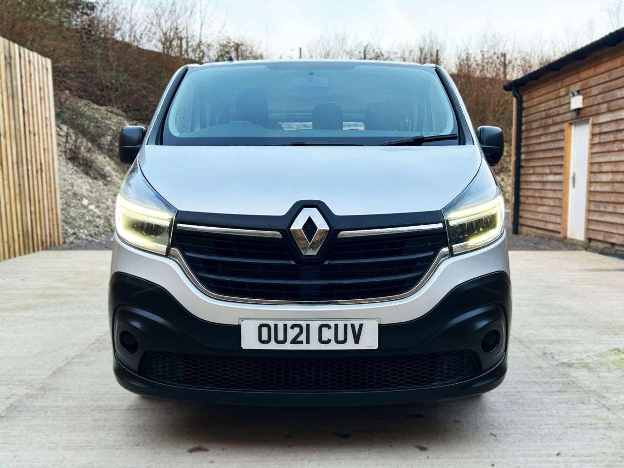 2021 RENAULT TRAFIC 2021 RENAULT TRAFIC